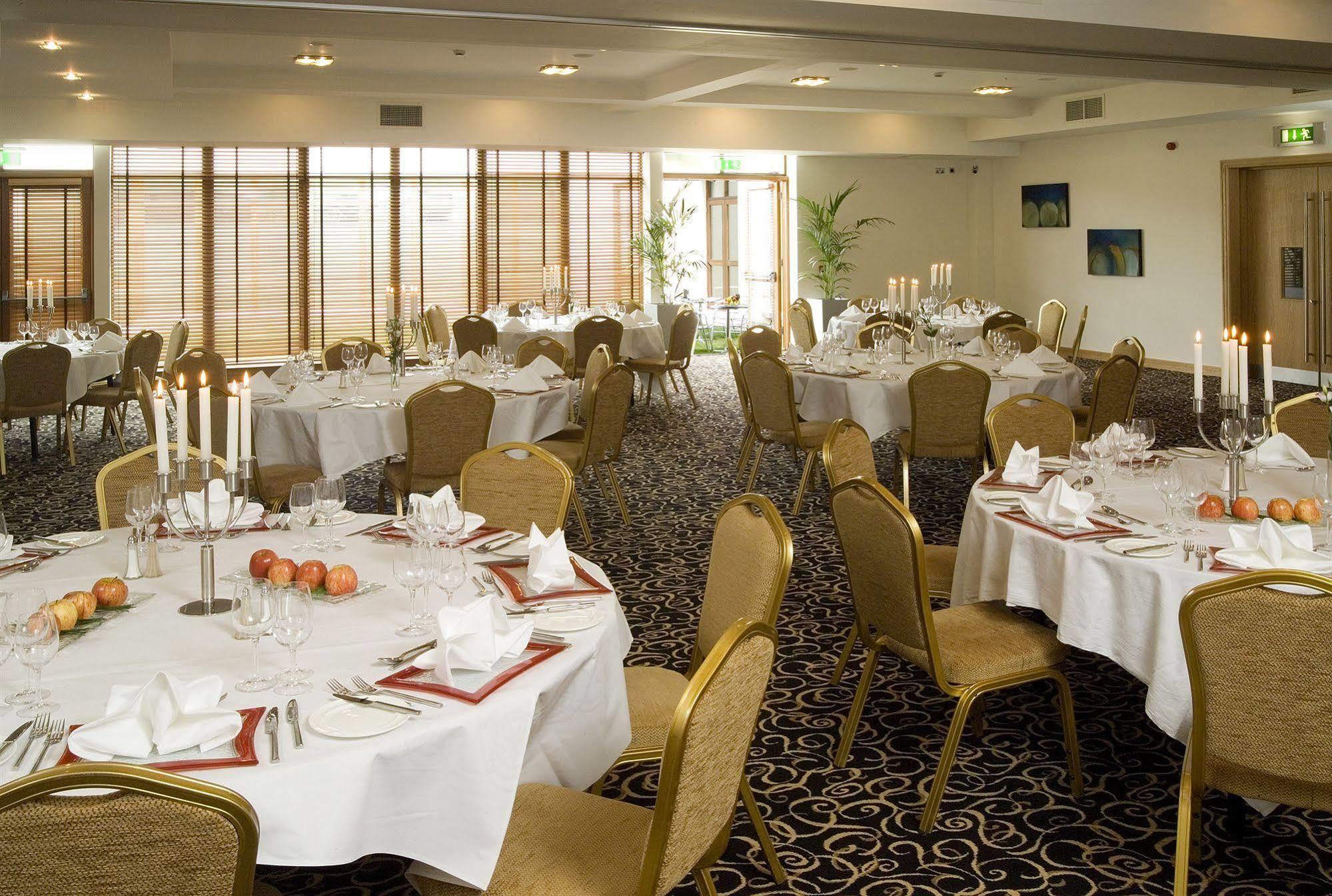Self Catering Lodges At The Blarney Hotel & Golf Resort Экстерьер фото